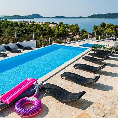 Holiday home Mobile Damar 2 *