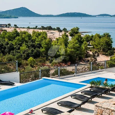 Hébergement de vacances Mobile Damar 2 *