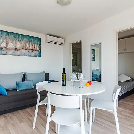 Holiday home Mobile Damar 2 *